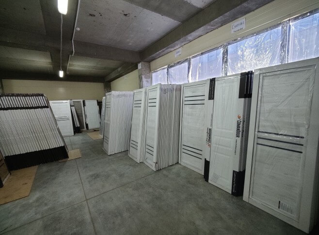 Линия Дверей магазин-склад в Краснодаре и Санкт-Петербурге продажа цены