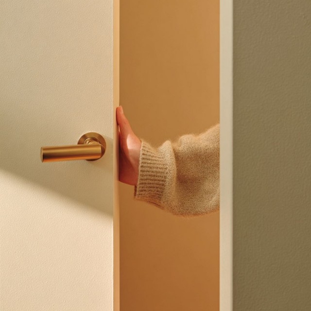 Магазин Линия Дверей распродажа купить двери с доставкой и установкой по Краснодару